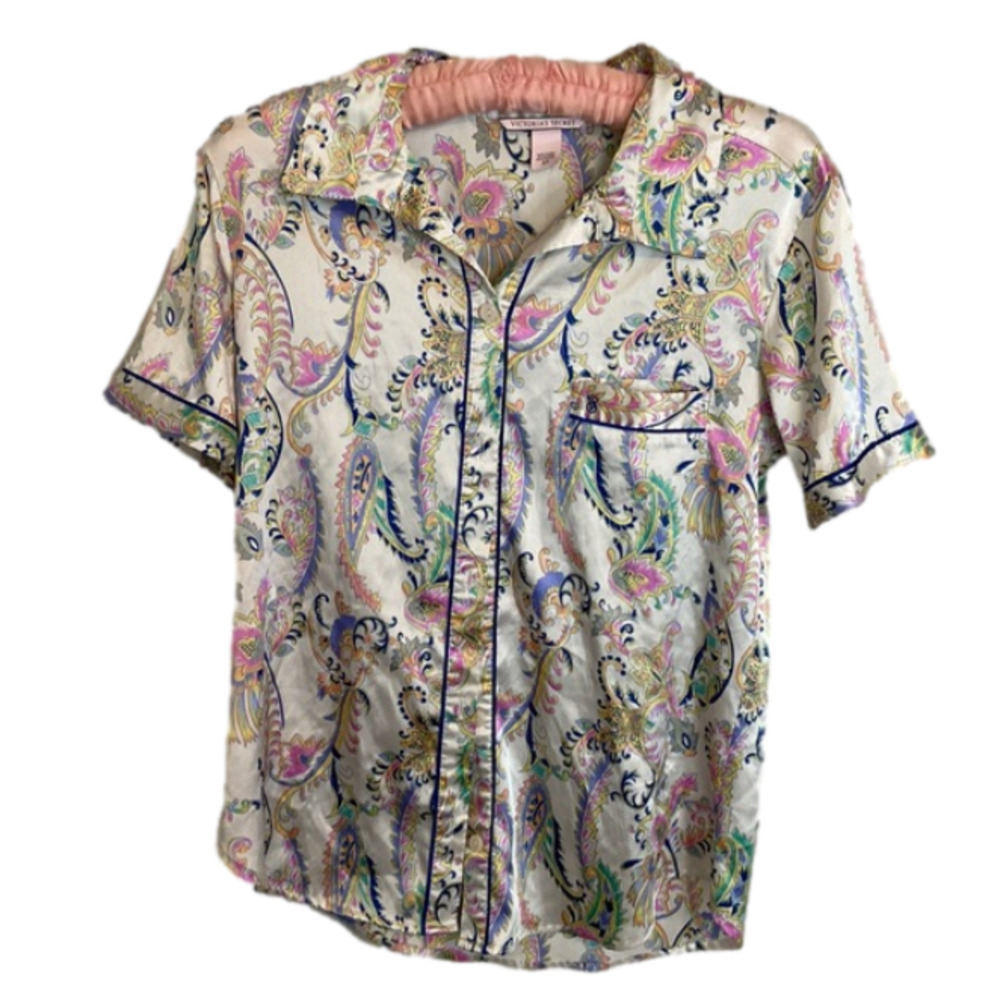 VICTORIA’S Secret satin paisley sleep shirt size small